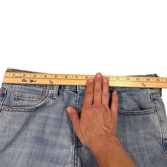 Levis 505 Jeans Womens 4 Blue Straight Leg Stretch Denim Distressed Light Wash - Picture 8 of 11